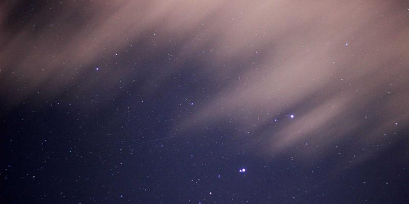 新西兰北岛亲子自驾游终极指南：探秘霍比屯、萤火虫洞与火山地热奇观