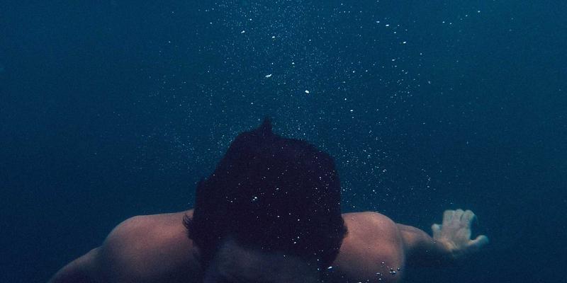 柬埔寨吴哥窟古迹摄影指南：避开人群的拍摄时间与黄金角度